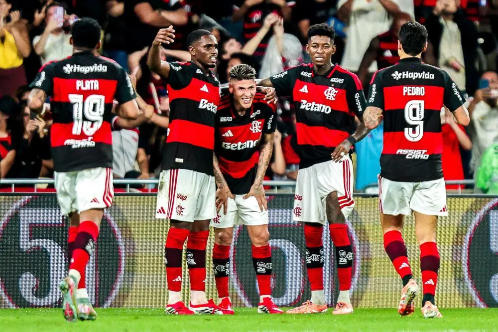 Flamengo pode perder quatro jogadores de graça; veja quem já pode assinar pré-contrato